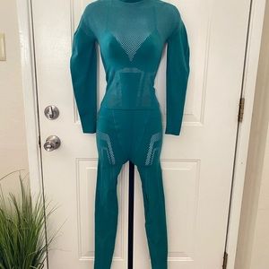 Fabletics scubaknit set sz S